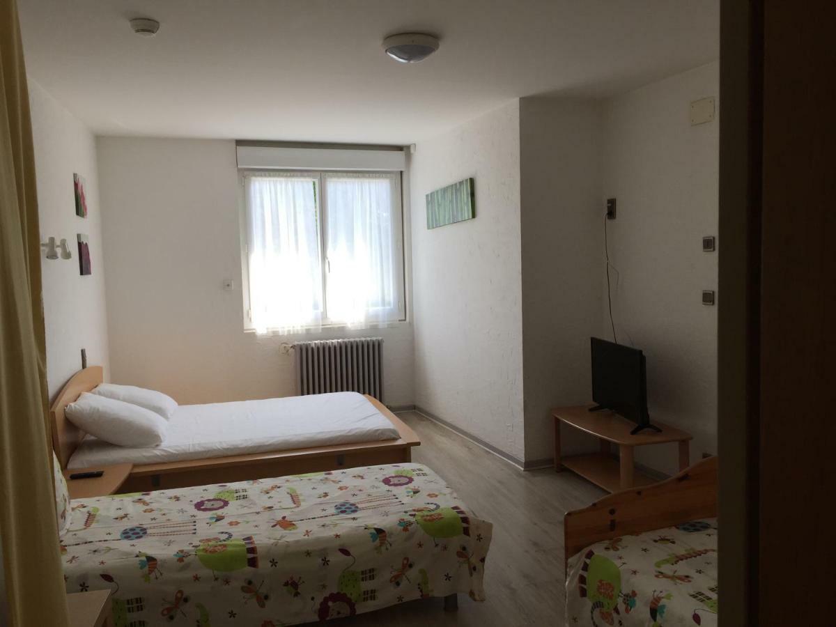 L' Auberge Campagnarde, Lourdes Poueyferre Экстерьер фото